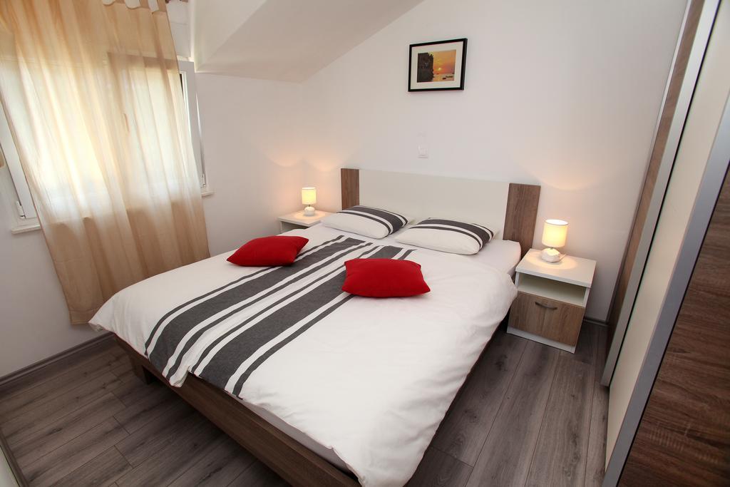 Apartment Matic Рогозница Экстерьер фото